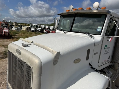 Used 2004 PETERBILT 385 TRUCK TRACTOR Conventional trucks Texas US | Miedema Asset Management Group #1312552