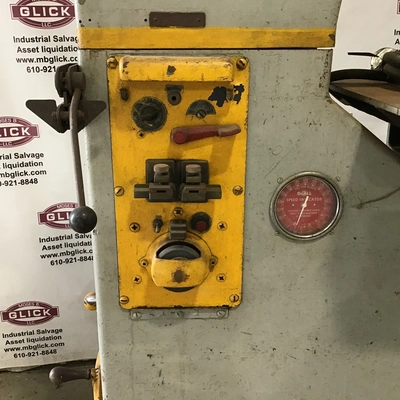 DoALL Vertical Contour Band Saw