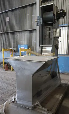 SPC7181  Capping Machine 28mm plastic caps US Bottlers cap sorter feeder, Waterfall