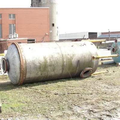 SPC6018  Tank 2000 gallon vertical tank, Stainless Steel, dish