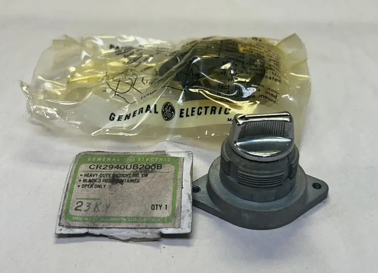 New | in-Stock GE CR294OUB200B Miscellaneous Equipment (Electrical & Power) Ohio US | Surplus Asset Holdings #1239749