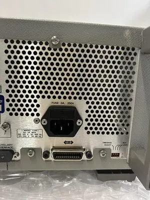 USED HP AGILENT 8647A