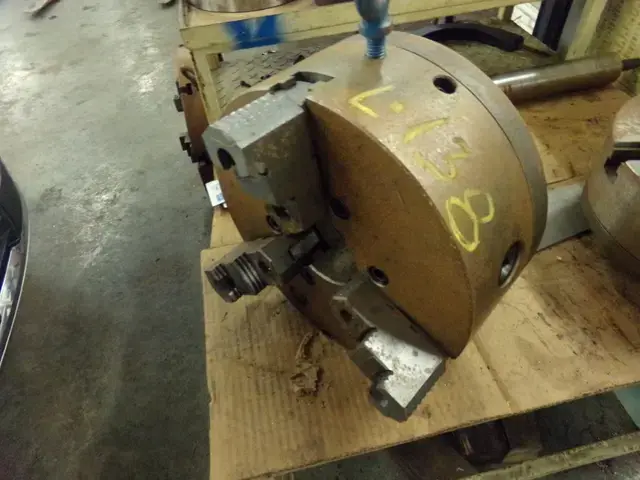 12" 3-JAW CHUCK: STOCK #23753