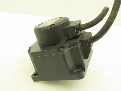 Oriental Motor BXM460-GFS Vexta Brushless DC Servo Motor 60W 3000 RPM W/Encoder