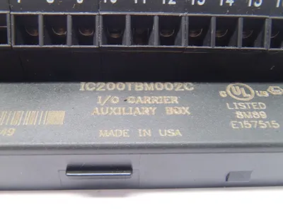USED GE FANUC 18 POINT I/O CARRIER AUXILLIARY BOX
