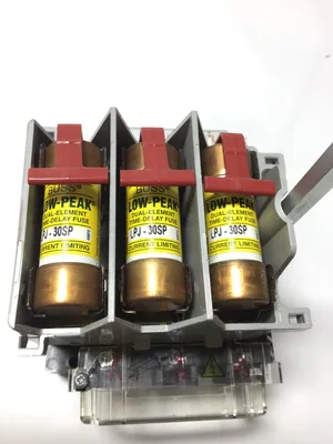 Allen-Bradley 194R-NJ030P3 Fusible Disconnect Switch Ser B 3PH 30A