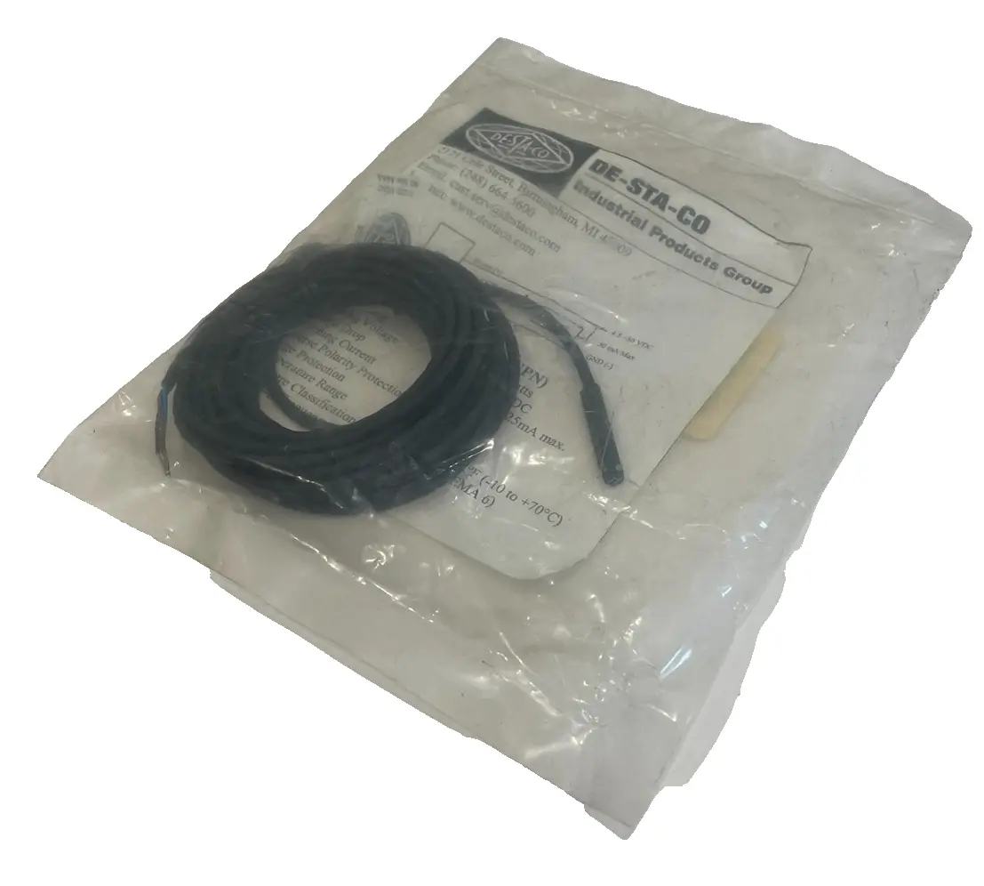 NEW DE-STA-CO 8215-S0-26 PHOTOELECTRIC SENSING SWITCH 8215S026