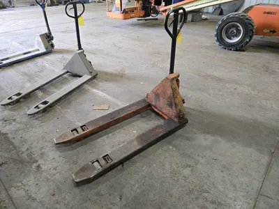 Pallet Jack (LOCATION: Batavia, OH)
