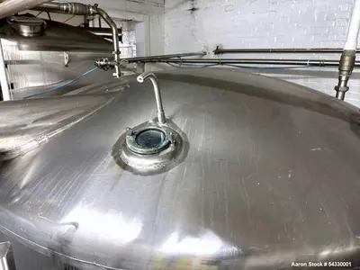 Used 3,500 Gallon Vertical Mixing Tank | 304 Stainless Steel Beverage-Grade Vessel