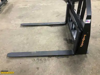 New Tomahawk Heavy Duty Skid Steer 48" Fork Attachment, Walk-Through Universal Quick Attach...