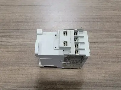 USED ALLEN-BRADLEY 100-C16D10