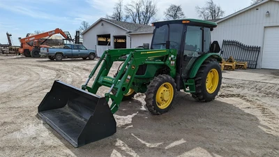 USED 2015 JOHN DEERE 5055E