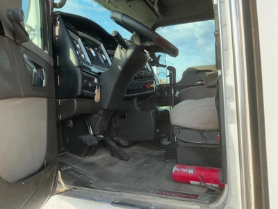 Used 2014 KENWORTH T800 HEAVY SPEC Conventional trucks Michigan US | Miedema Asset Management Group #1769200