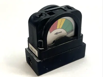USED MIDWEST PRESSURE INDICATOR 0-15 PSI 1/4"