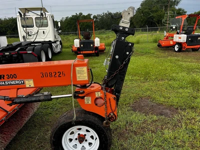 Used 2022 LAYMOR SM300 Mechanical Sweepers Florida US | Intrac Machinery #1568783