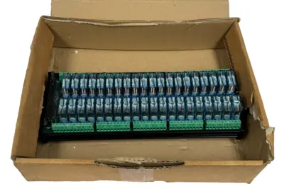 NEW ELECTRONIC CONTROLS E01800010 2140R RELAY BOARD E018-00010 50.B11.0028B