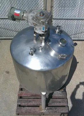 SPC9300  Tank 200 gallon vertical tank, Stainless Steel, electric agitator, conical
