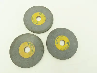 Norton 19A80-K7VG Surface Grinding Wheel 7" x 1/2" X 1-1/4" 80 Grit  Lot of 3