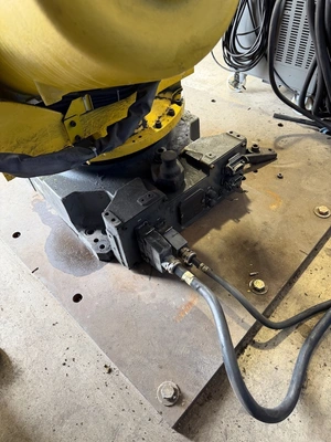 2015 FANUC FANUC R2000IB/185L 6 Axis Robots | K.B. Industries LLC (2)