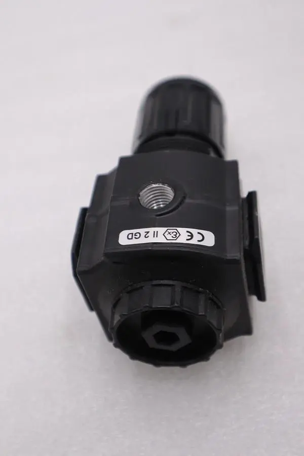 Norgren R73G-4AK-RMG/ R73G4AKRMG Pressure Regulator  - NEW NO BOX - STOCK H1503