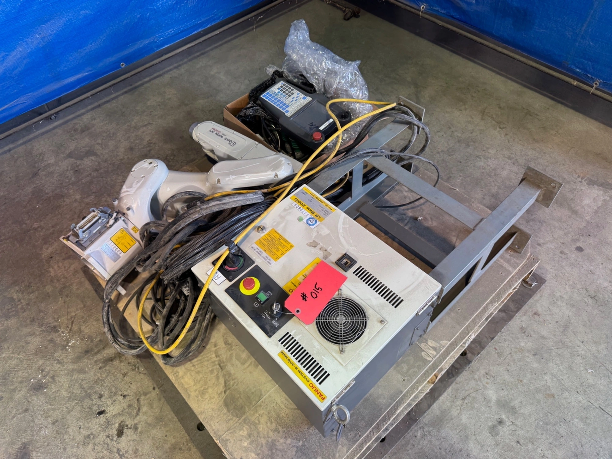 USED 2015 FANUC FANUC LR MATE 200ID/7LC