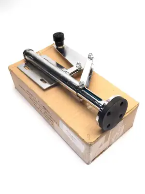 USED VESTIL FLOOR LOCK LEFT SIDE MOUNT