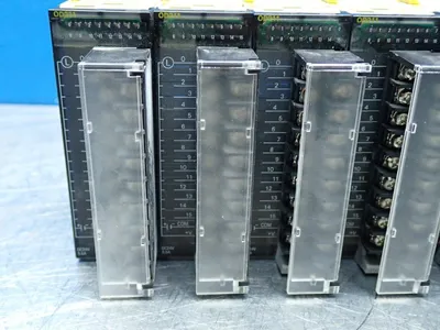 USED OMRON CJ1WOD211