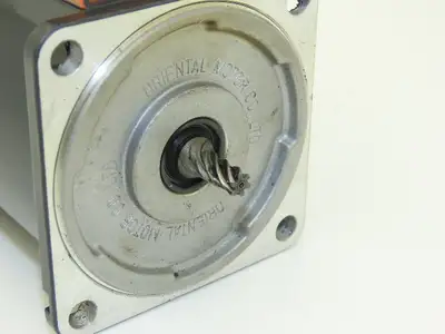 Oriental Motor E4927-M Induction Motor 60W 1450 RPM 115VAC 1PH Pinion Shaft