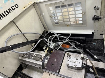 USED 2012 Haas DT-1 w/Midaco Pallet Changer & HRT Rotary Tbls