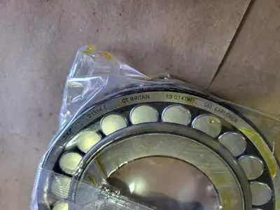 NEW SKF 21314E