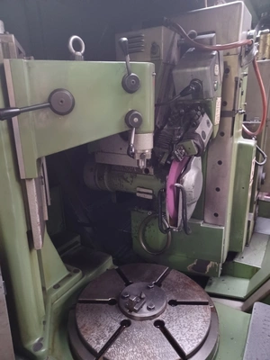 NILES Gear Grinder, in full working order, currently under power