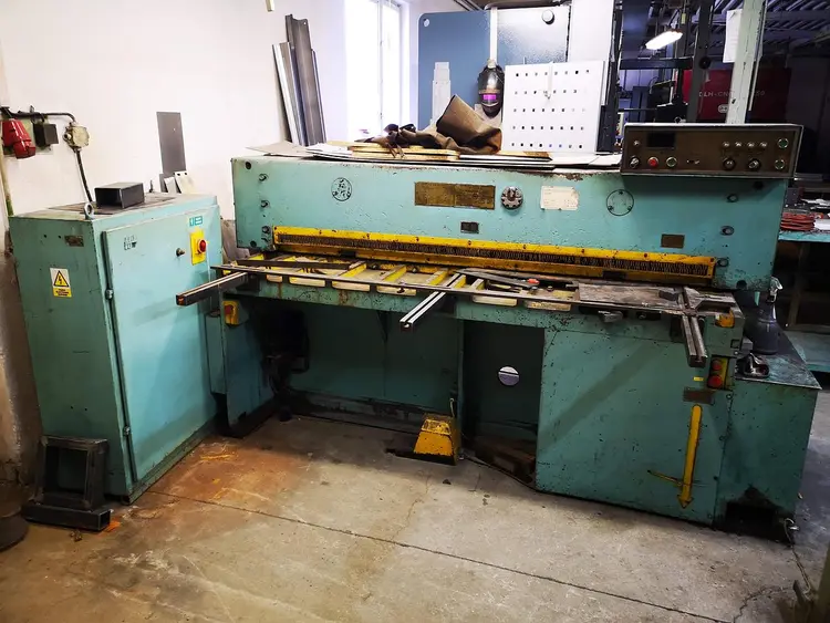 Used 1985 TFO POLSKO NG3C Power Squaring Shears (Gauge) CZ | Amaron s.r.o. #1068229