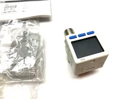 New | in-Stock SMC HIGH PRECISION DIGITAL PRESSURE SWITCH 3-SCREEN Pressure Switches | Maverick Industrial Sales #1101521