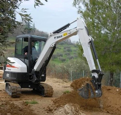 USED 2016 Bobcat E32