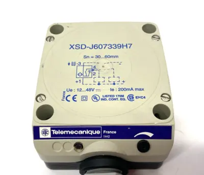 Used Telemecanique Inductive Proximity Sensor 60mm Sn 80x80x40 Proximity Sensors Michigan US | Maverick Industrial Sales #1398831