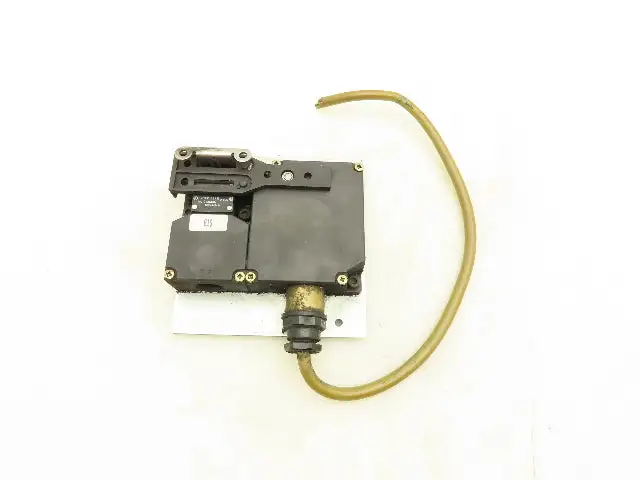Schmersal 160-13YPA Safety Interlock Door Switch
