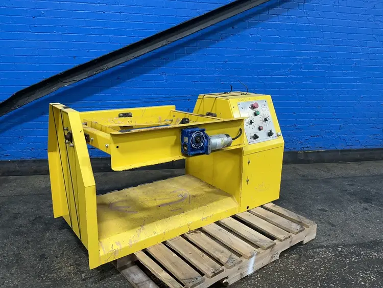 Used MANNETRON NMRV 040 Rotational Molding Machines Ohio US | HGR 24 #1443203