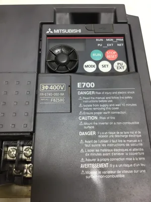 Mitsubishi Electric FR-E740-060-NA Inverter Input 380-480VAC 9.7A 3PH 50/60Hz