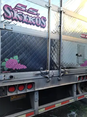 USED 2006 UTILITY 48FT