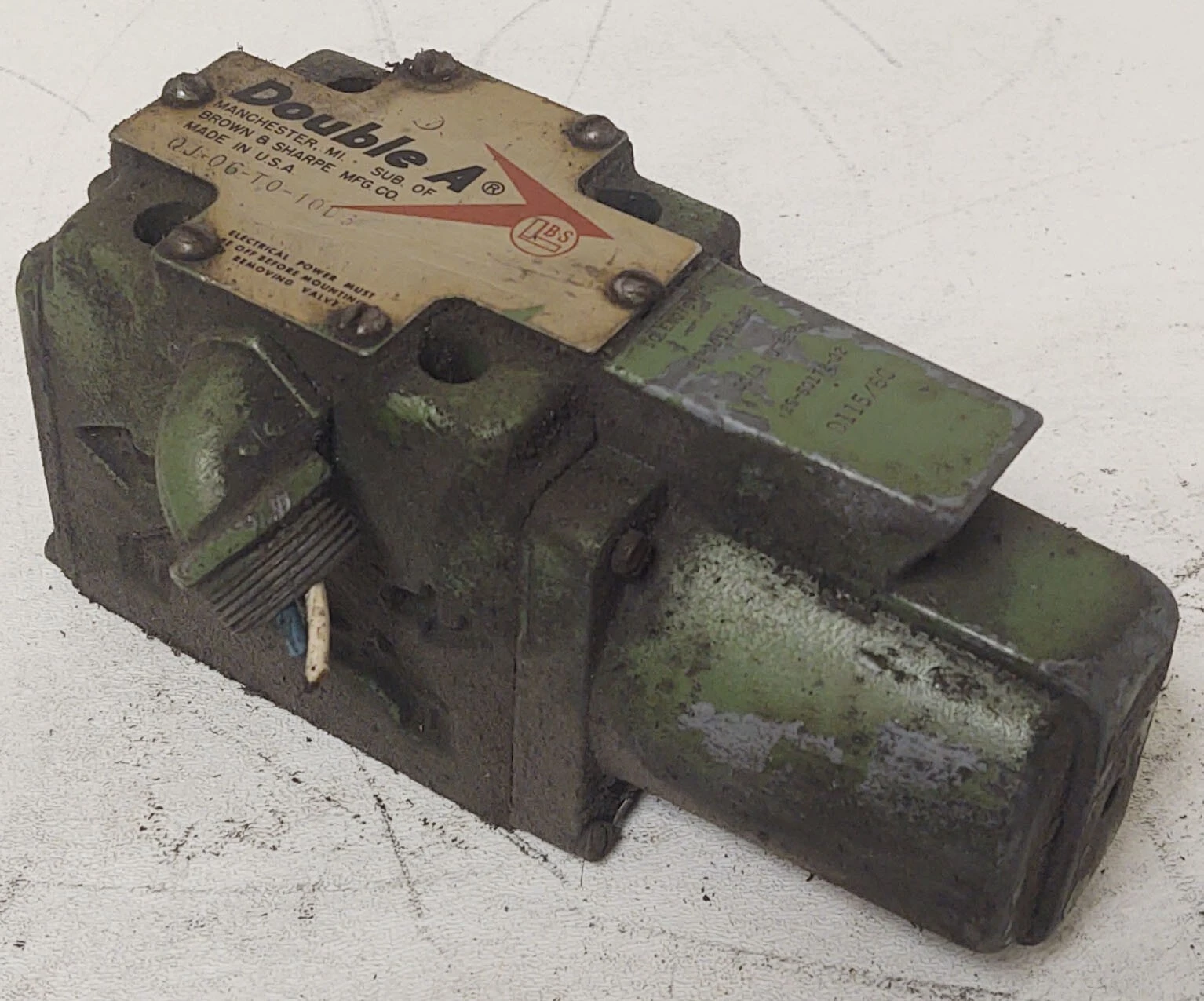 USED DOUBLE A QJ06T010D3