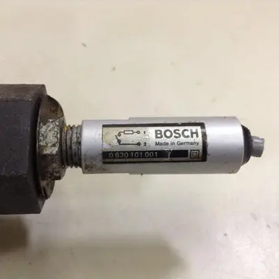 USED BOSCH 0 810 001 879