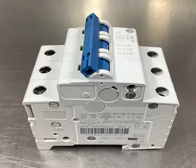 USED ALLEN BRADLEY 1492-SPM3D060