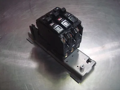 Used Square D Q0N3B Circuit Breakers Arizona US | ASSET CONVERSION SPECIALISTS, INC. #308118