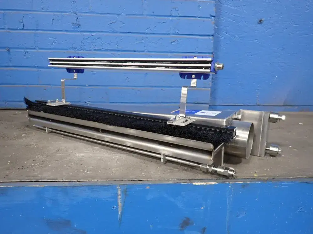 Simco Ion 24" Neutro-vac Web Cleaning System
