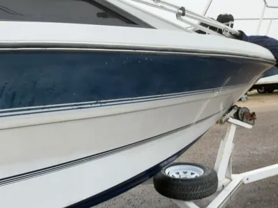 USED 1987 RINKER FIESTA VEE 250
