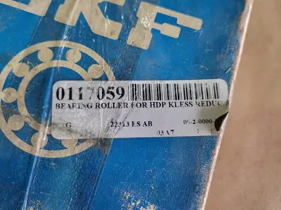 NEW SKF 22313 CC/W33