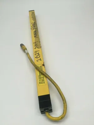 USR1624YP2 | Banner  Micro Screen Light Curtain Receiver 49608 - Used
