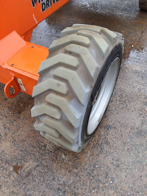USED 2013 JLG M600JP