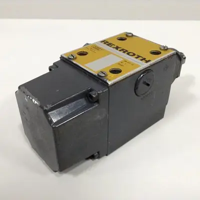 USED REXROTH 4WMR10J11/YASO111