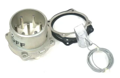 NEW MELTRIC 37-38561-338-A188 INLET/PLUG 3738561338A188